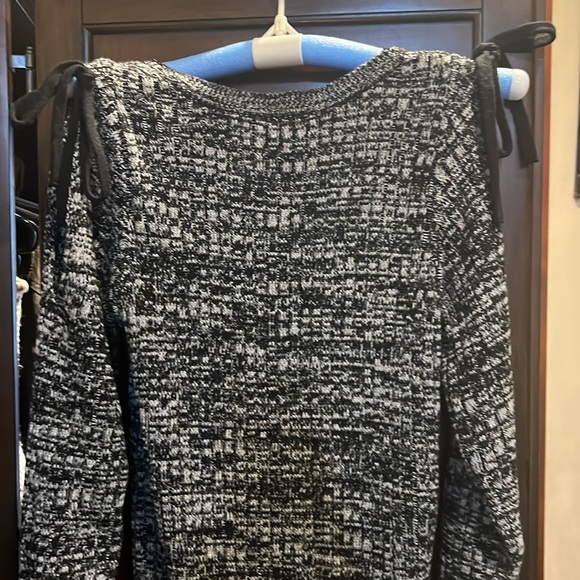 Mint condition toon worn only twice. - Picture 5 of 5